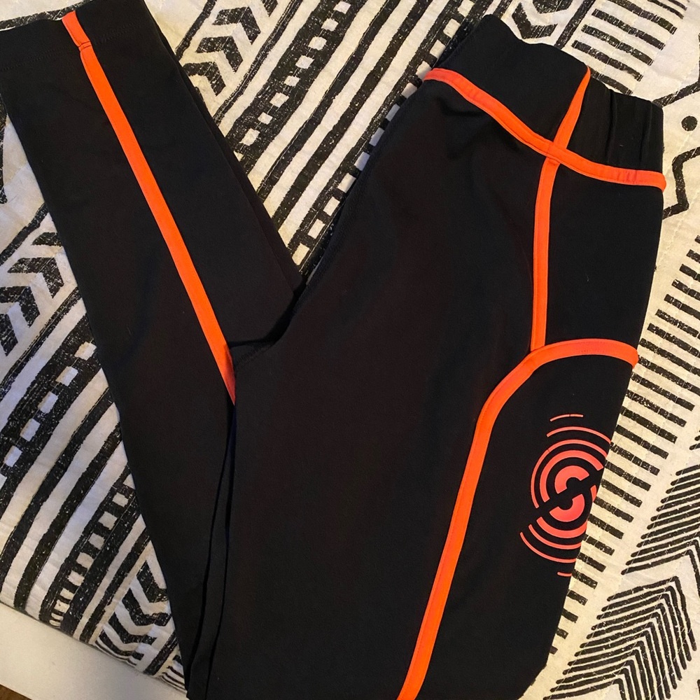 STRONG by Zumba Leggings